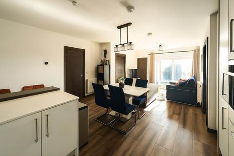 2 bedroom apartment for sale, Halcyon Place, Brentwood CM14