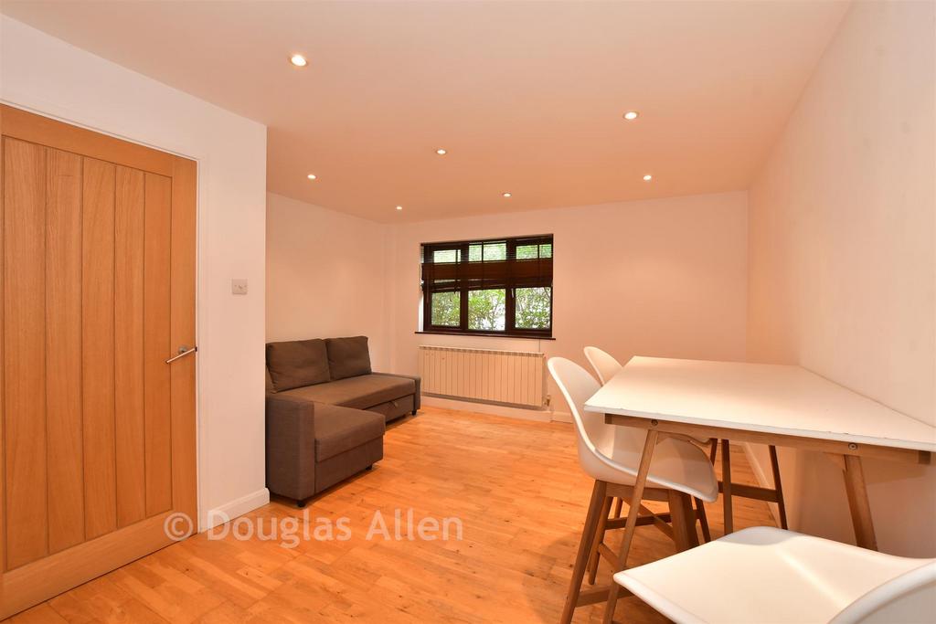 Lounge/Diner