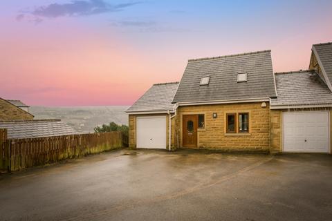 5 bedroom semi-detached house for sale, Bright Street, Sowerby Bridge