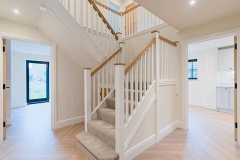 4 bedroom semi-detached house for sale, Hoath Road, Canterbury