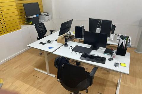 Office to rent - London SW16