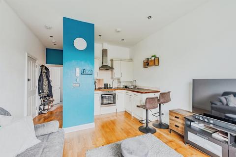 1 bedroom apartment for sale, Woodlands Road, Redhill