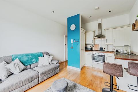 1 bedroom apartment for sale, Woodlands Road, Redhill