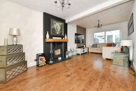 3 bedroom semi-detached house for sale – pohled 2