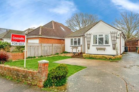 2 bedroom detached bungalow for sale, Park View Road, Redhill