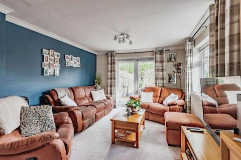 2 bedroom detached bungalow for sale, Park View Road, Redhill
