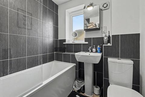 3 bedroom semi-detached house for sale, Hornbeam Close, Great Blakenham, Ipswich, IP6