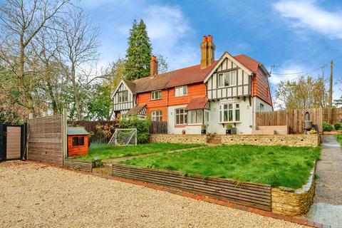3 bedroom semi-detached house for sale, Deans Lane, Nutfield, Redhill