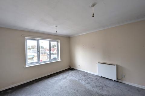 2 bedroom apartment for sale, Sheringham Court, Stowmarket