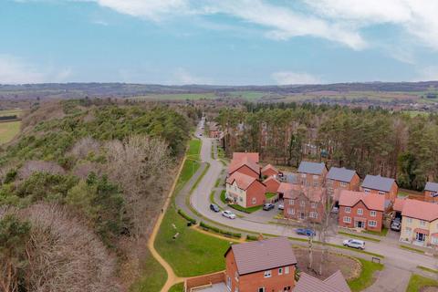 3 bedroom detached house for sale, Lea Castle Drive, Kidderminster DY10
