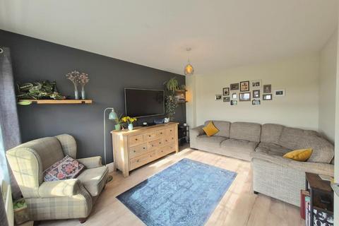 3 bedroom detached house for sale, Pynkeny Close, Earls Barton, Northampton NN6