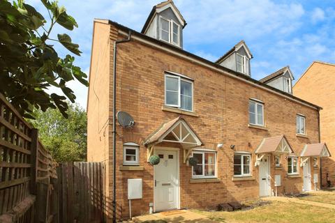 3 bedroom end of terrace house for sale, Emperor Way, Peterborough