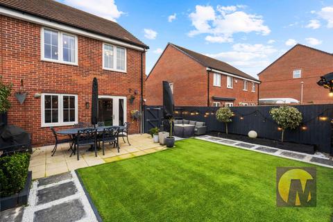 3 bedroom semi-detached house for sale, Parker Drive, Buntingford