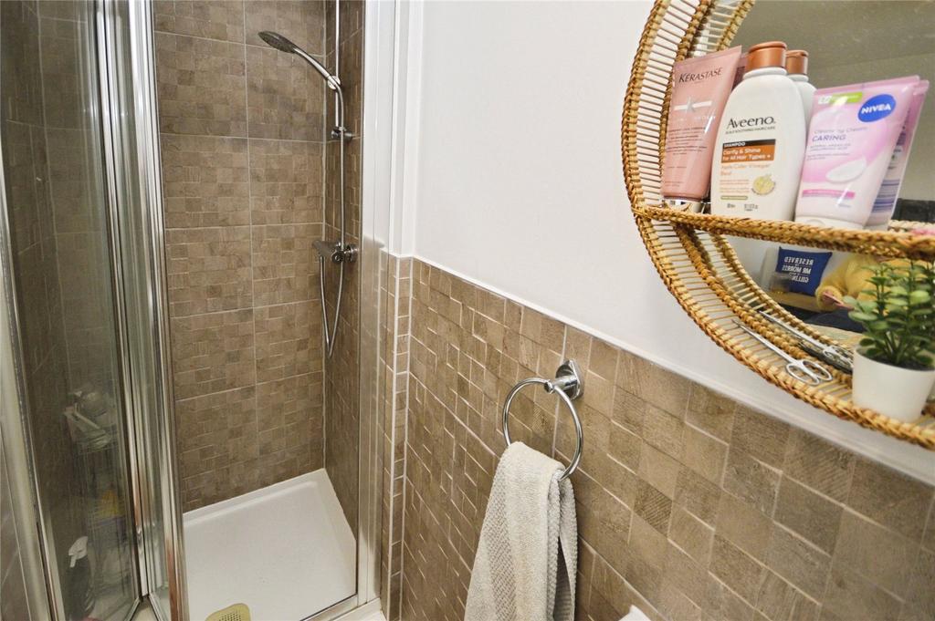 En-Suite Shower