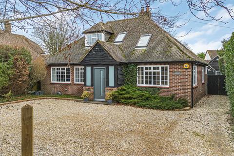 undefined, Hayles Field, Henley-on-thames RG9