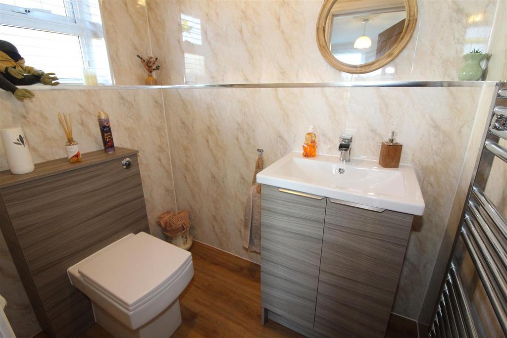Cloakroom/WC