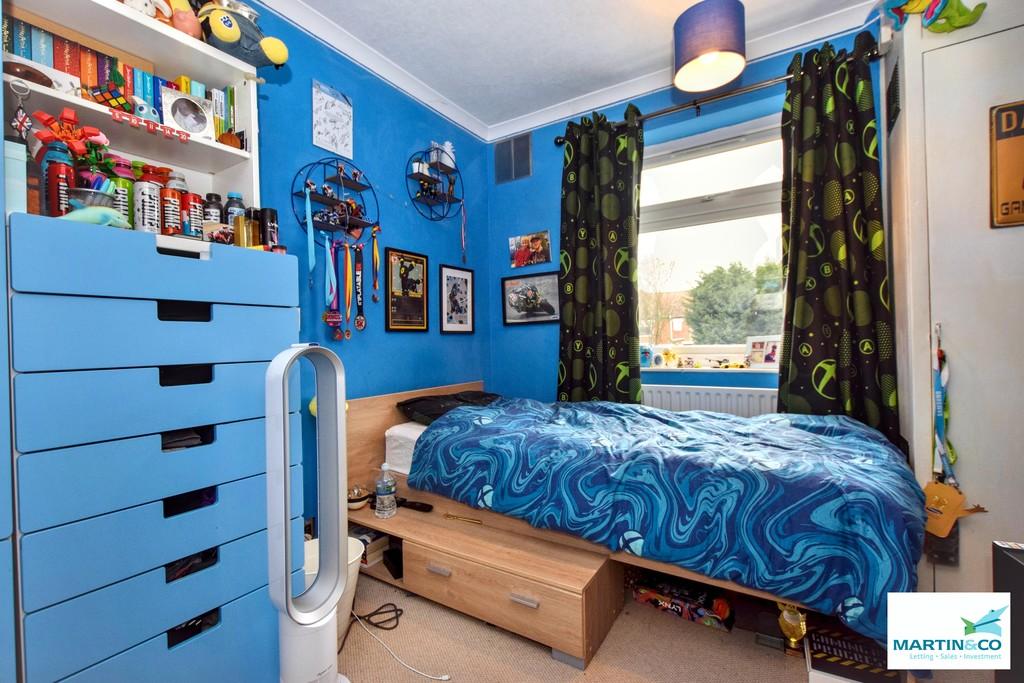 Rear bedroom