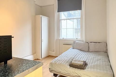 Studio to rent, Gloucester Place, London NW1