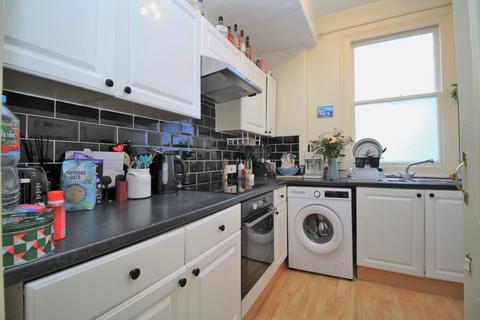 2 bedroom flat for sale, Brunswick Terrace, Hove, BN3 1HL