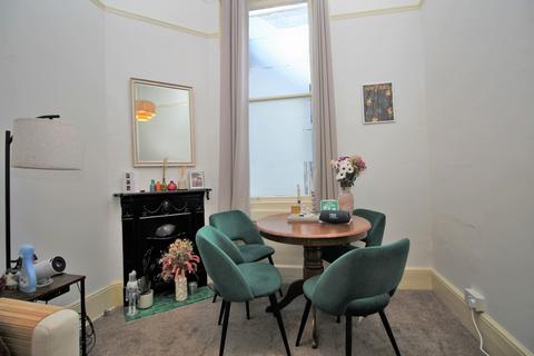 2 bedroom flat for sale, Brunswick Terrace, Hove, BN3 1HL