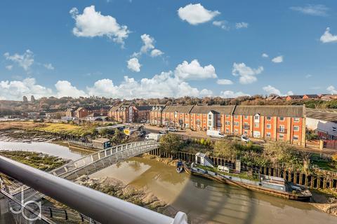 2 bedroom apartment for sale, Heia Wharf, Hawkins Road, Colchester