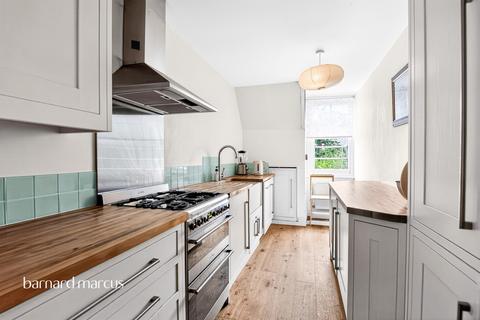 2 bedroom apartment for sale, Picketts Lane, Redhill
