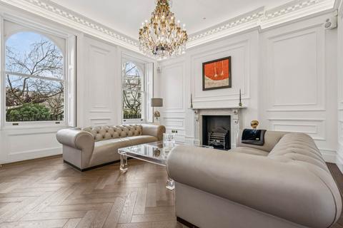 3 bedroom duplex for sale - Wilton Crescent, Belgravia SW1X