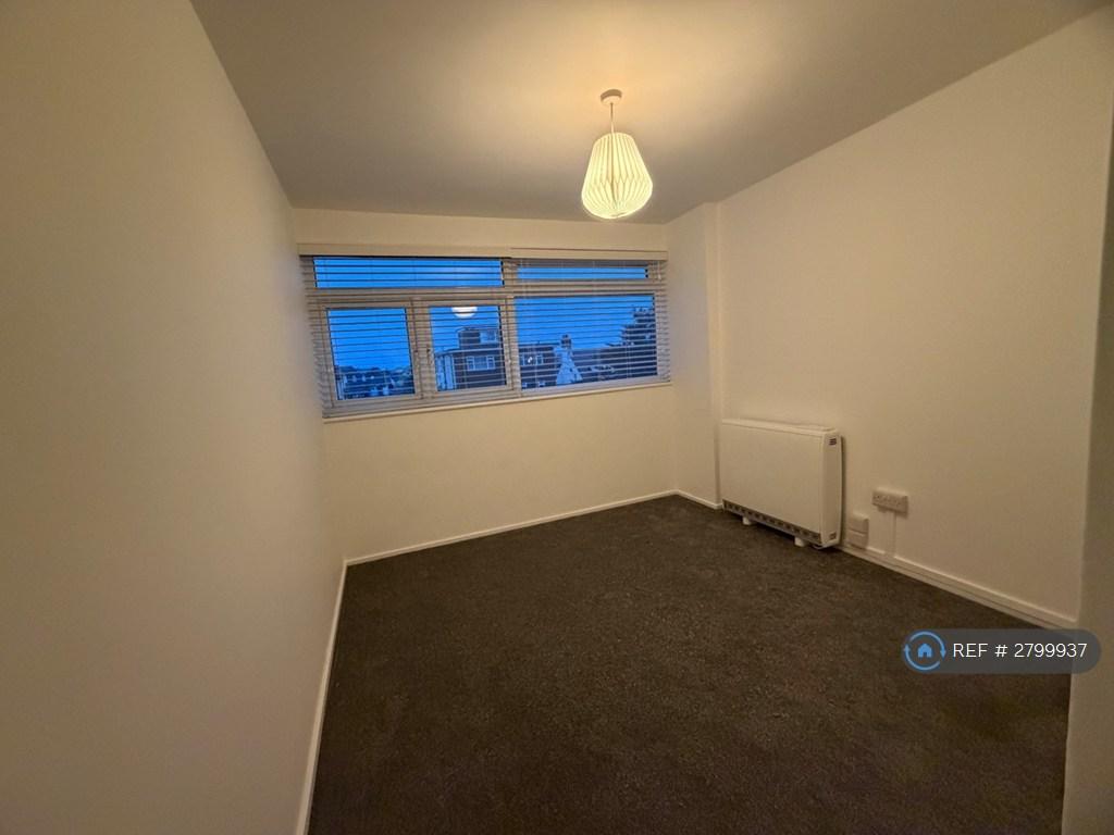 Bedroom 2 - West Facing