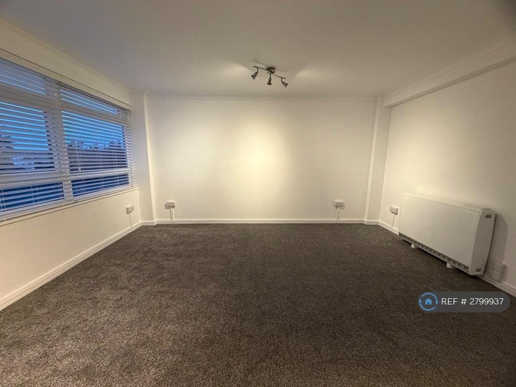 Living Room - North Facing