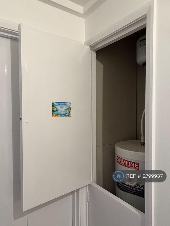 Hot Water Tank