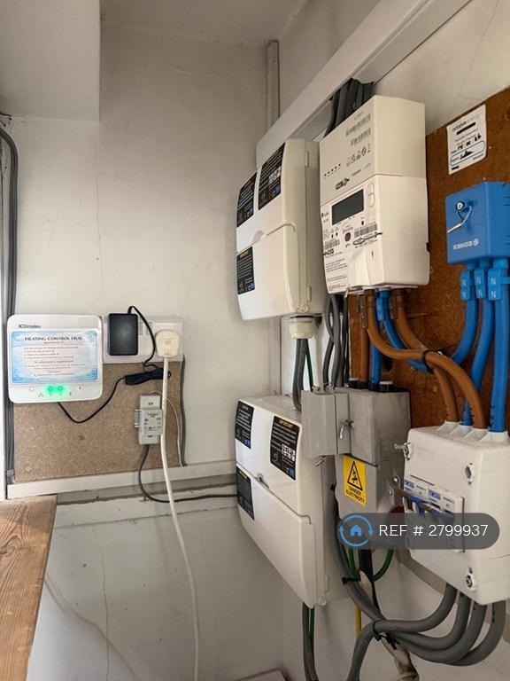 Power Distribution & Comms Centre