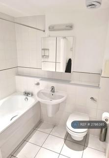 2 bedroom flat to rent, Isaac Way, London, SE1