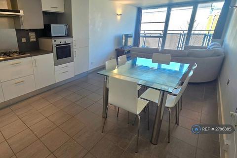 2 bedroom flat to rent, Isaac Way, London, SE1