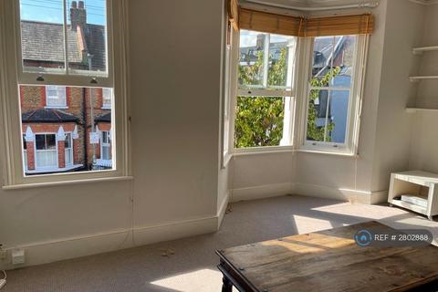 3 bedroom terraced house to rent, Coliston Road, London, SW18