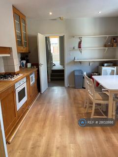 3 bedroom terraced house to rent, Coliston Road, London, SW18