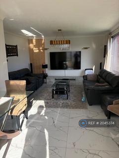 4 bedroom detached house to rent, Monksfield Way, Slough, SL2