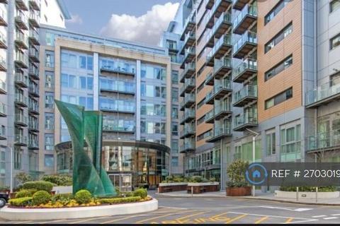 2 bedroom flat to rent, Queenstown Road, London, SW11