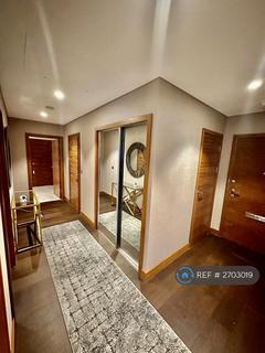 2 bedroom flat to rent, Queenstown Road, London, SW11