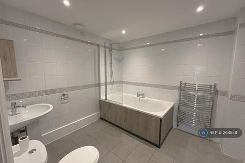 2 bedroom flat to rent, Greenbank Drive, Liverpool, L17