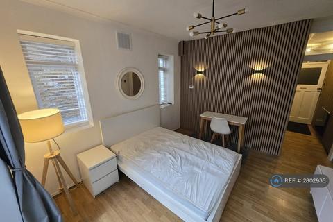 1 bedroom flat to rent - St. Helens Gardens, London, W10