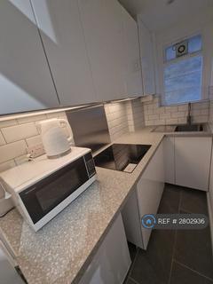 1 bedroom flat to rent, St. Helens Gardens, London, W10
