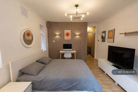 1 bedroom flat to rent, St. Helens Gardens, London, W10