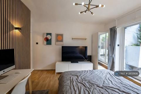 1 bedroom flat to rent, St. Helens Gardens, London, W10