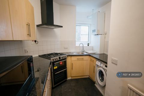 2 bedroom flat to rent, Peddie St, Dundee, DD1