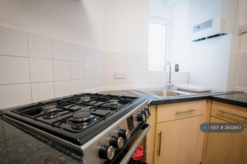 2 bedroom flat to rent, Peddie St, Dundee, DD1