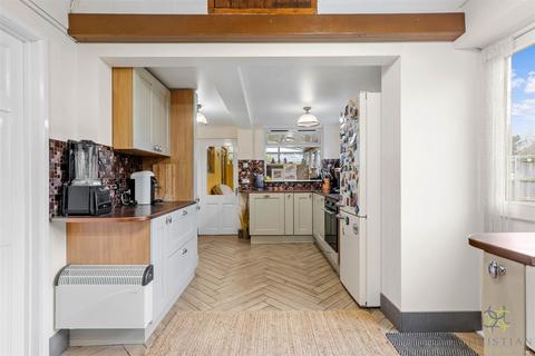 4 bedroom end of terrace house for sale, St. Milburgh Close, Evesham WR11