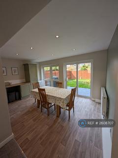 3 bedroom terraced house to rent, Hawthorn Close, Biggleswade, SG18