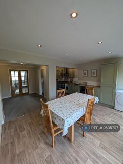 3 bedroom terraced house to rent, Hawthorn Close, Biggleswade, SG18