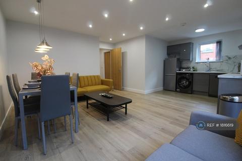 2 bedroom flat to rent, Beauchamp House, Coventry, CV1
