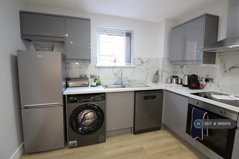2 bedroom flat to rent, Beauchamp House, Coventry, CV1
